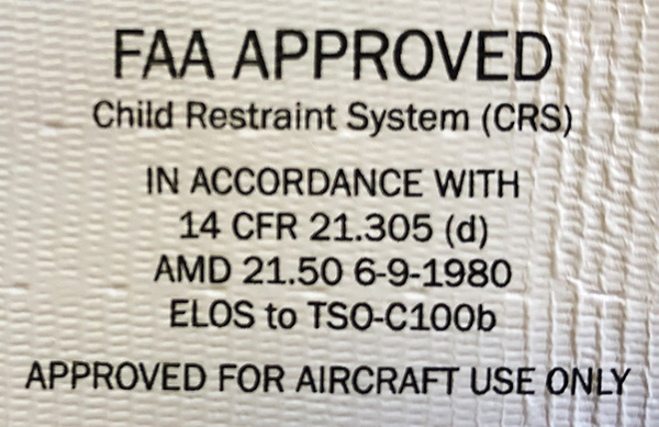 レンタル 航空機用チャイルドシートCARES（ケアーズ）FAAの認証が記載されています。