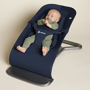 ergobaby　エボルブバウンサー